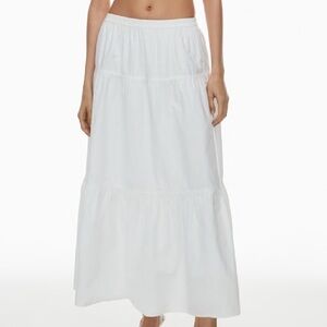 Aritzia Sunday Best
Martine Poplin Skirt in L ( Never Worn without Tags  )